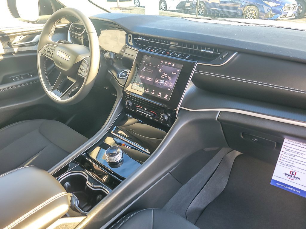 2023 JEEP GRAND CHEROKEE - Image 23