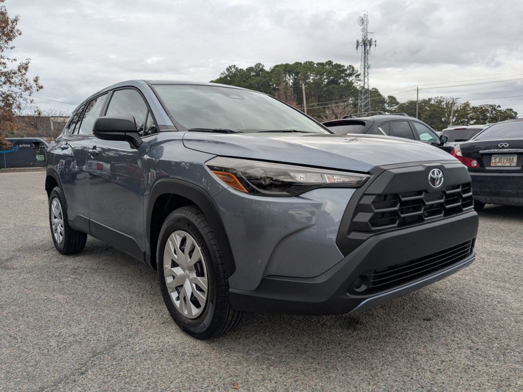 2026 Toyota Corolla Cross L's photo