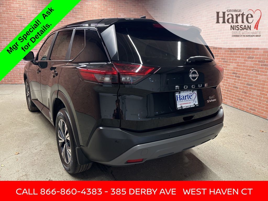 2023 Nissan Rogue SV photo 4