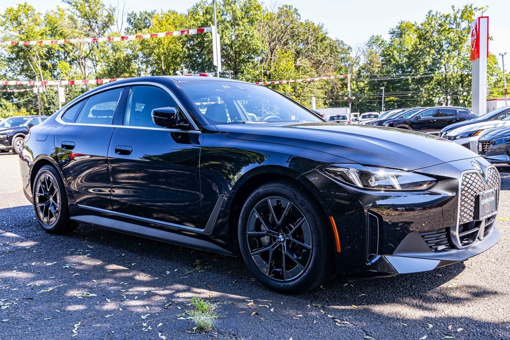 2025 BMW i4 40's photo