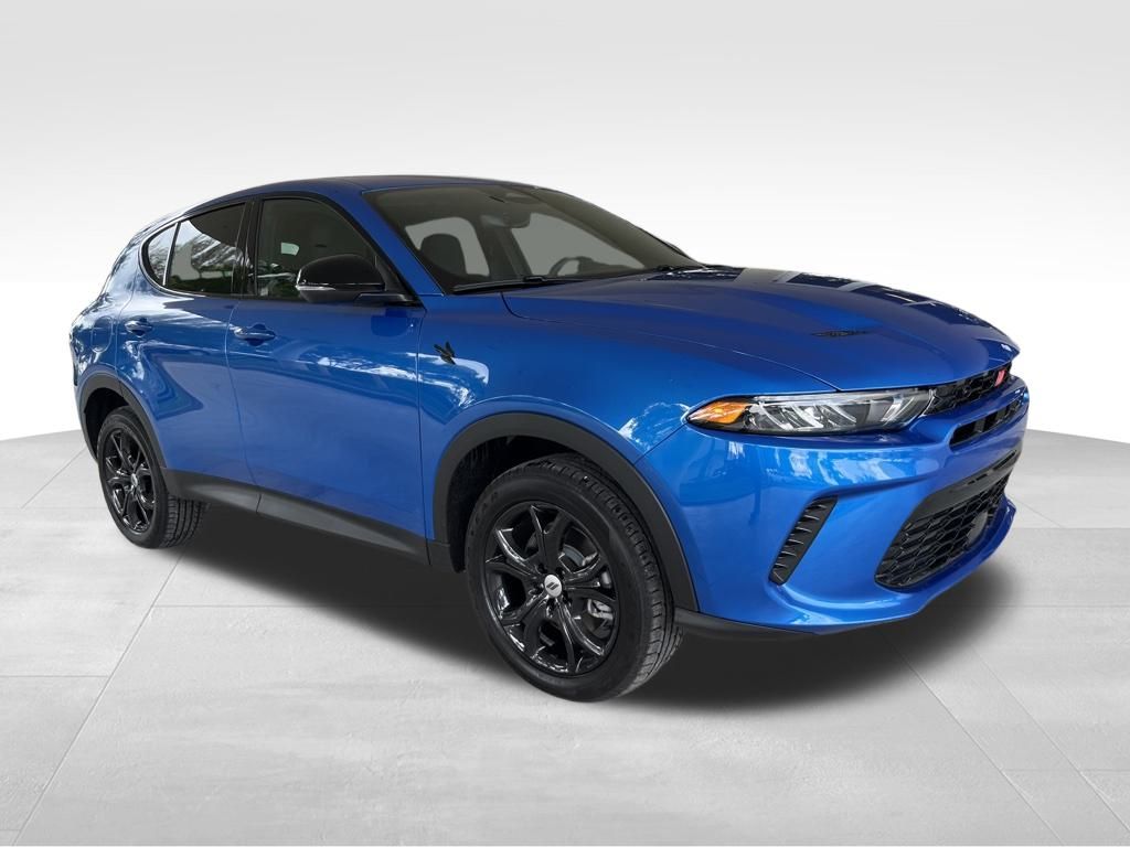 2024 Dodge Hornet GT photo 2