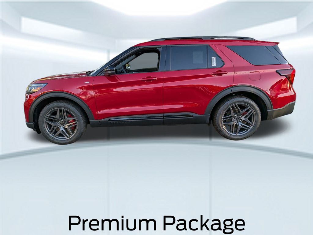 2025 Ford Explorer ST-Line photo 3