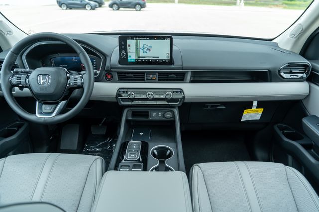 2025 Honda Pilot Elite photo 14