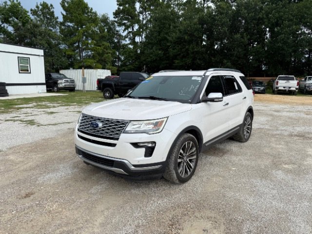 2019 Ford Explorer Platinum's photo
