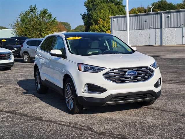 2024 Ford Edge Titanium photo 3