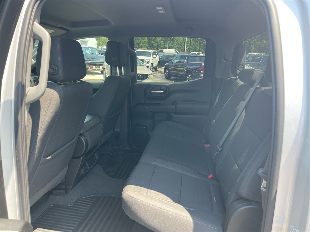 2022 Chevrolet Silverado 1500 Custom photo 9