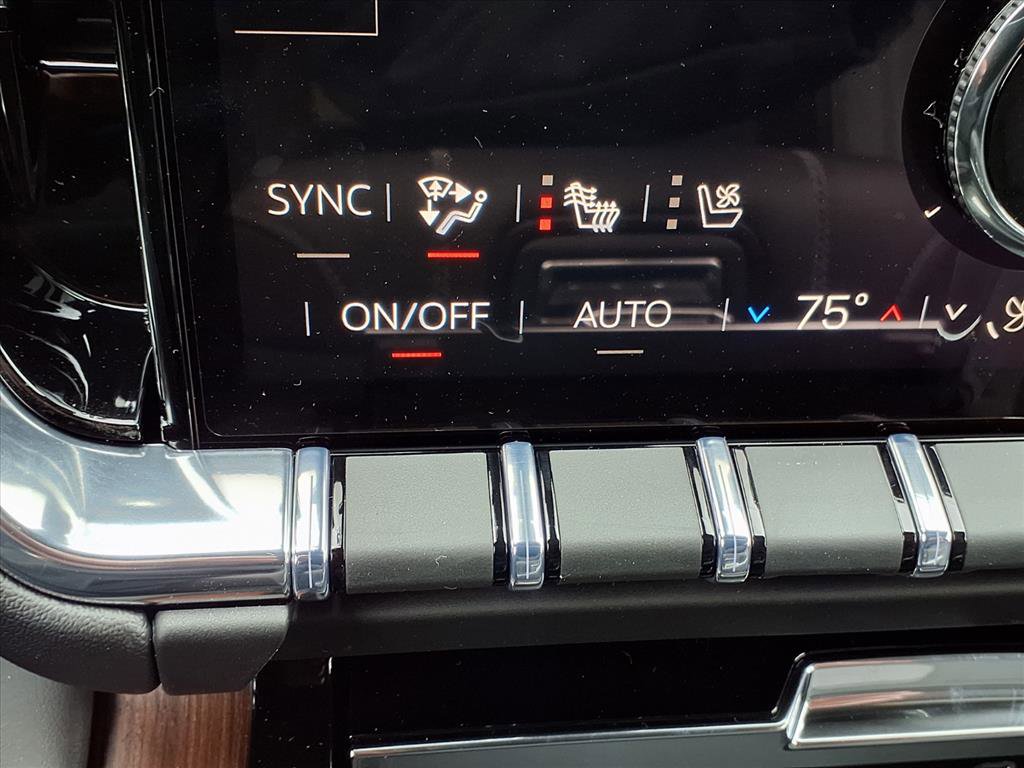 2026 Gmc Yukon XL Denali photo 3