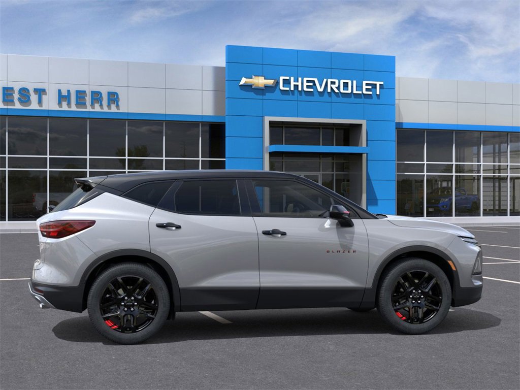 2025 Chevrolet Blazer 2LT photo 5