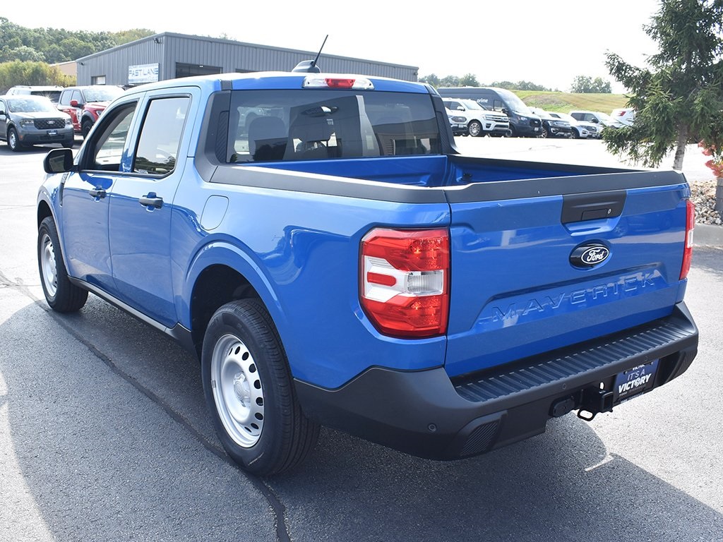 2025 Ford Maverick XL photo 2