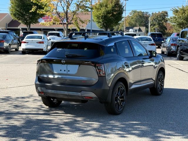 2026 Nissan Kicks SR photo 4