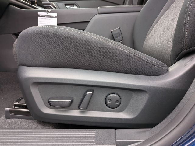 2026 Nissan Rogue SV photo 16