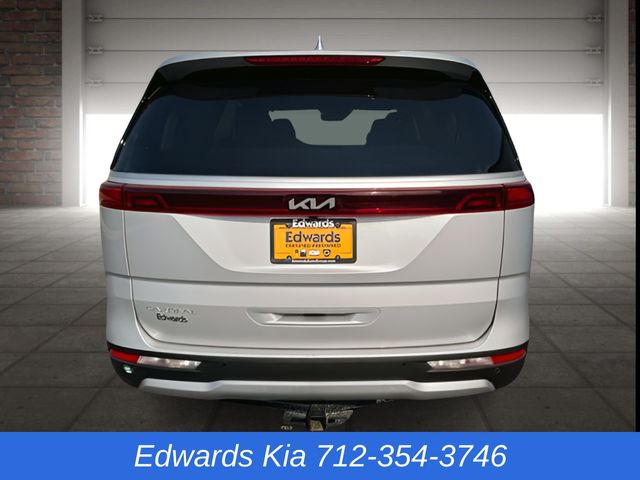 2023 Kia Carnival LX photo 4