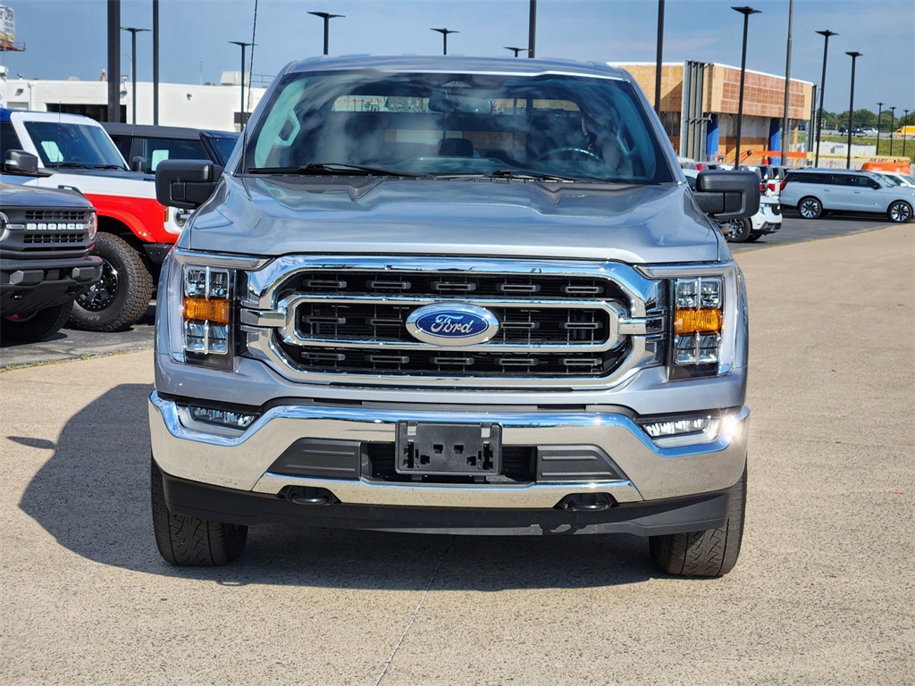 2022 Ford F-150 XLT photo 2