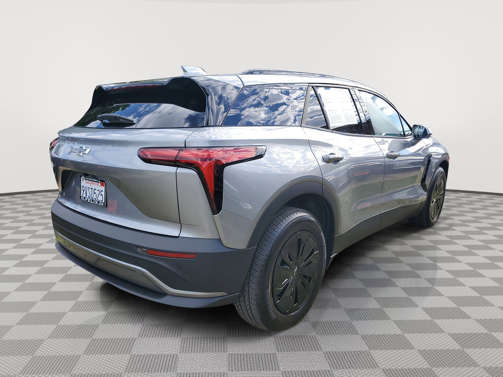 2026 Chevrolet Blazer EV photo 3