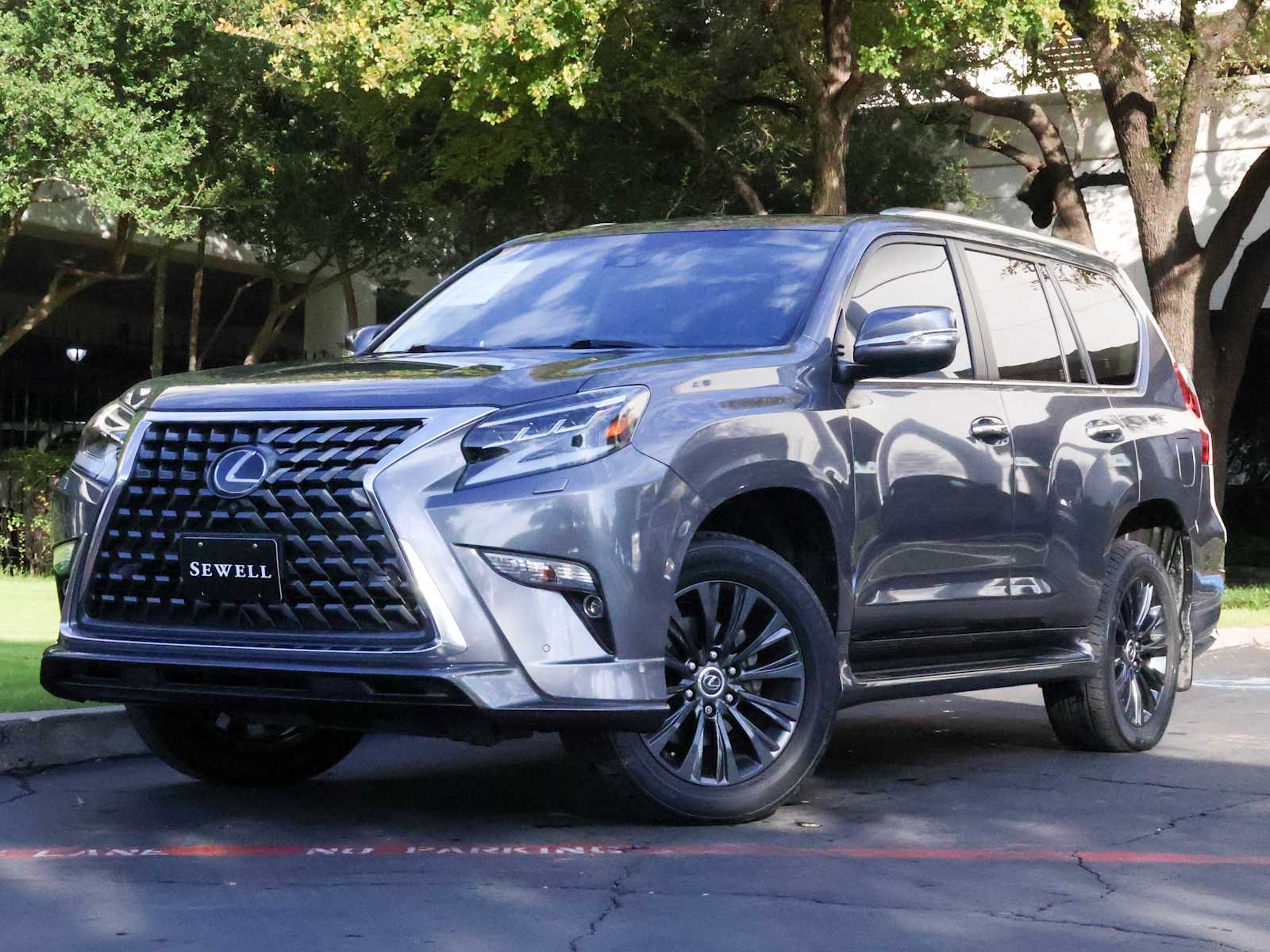 2022 Lexus GX LUXURY's photo
