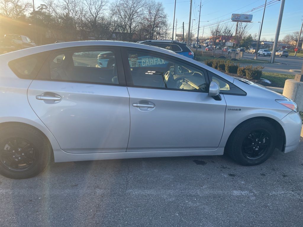 2014 Toyota Prius Four's photo