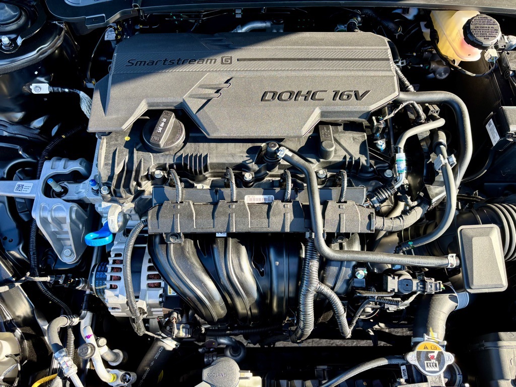 2025 Kia K4 GT-Line photo 16