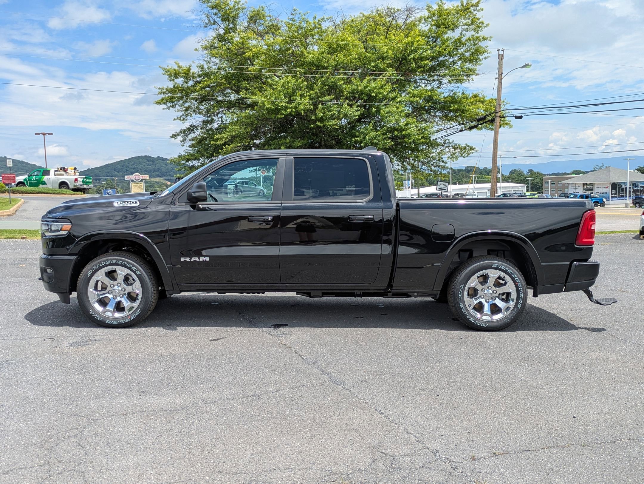 2025 Ram 1500 Big Horn photo 6