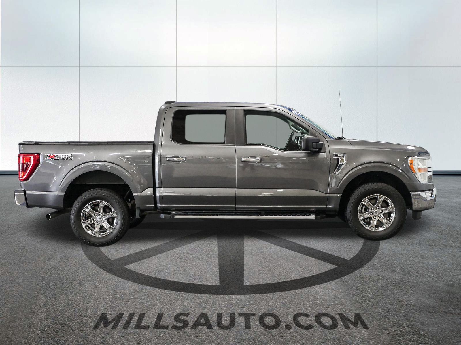 2022 Ford F-150 XLT photo 9