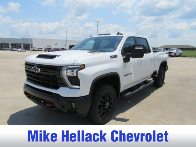 2025 Chevrolet Silverado 2500HD LT photo 2