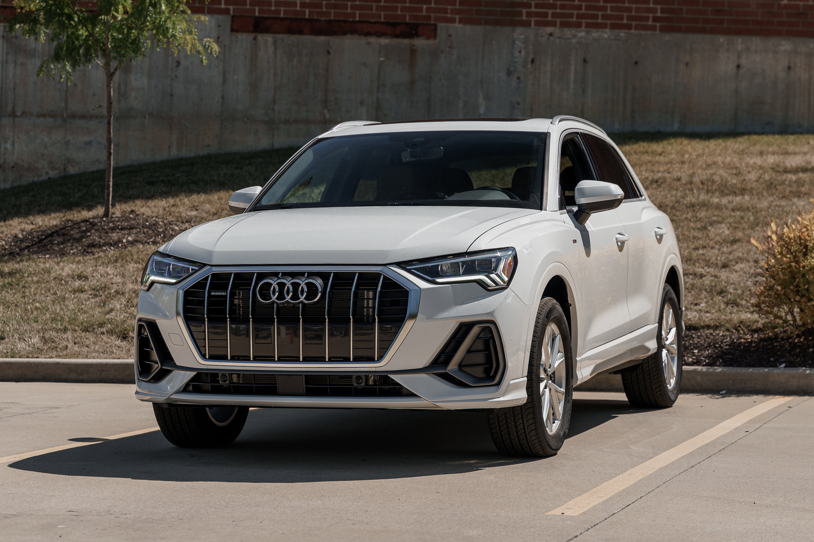 2025 Audi Q3 S line Premium Plus photo 6