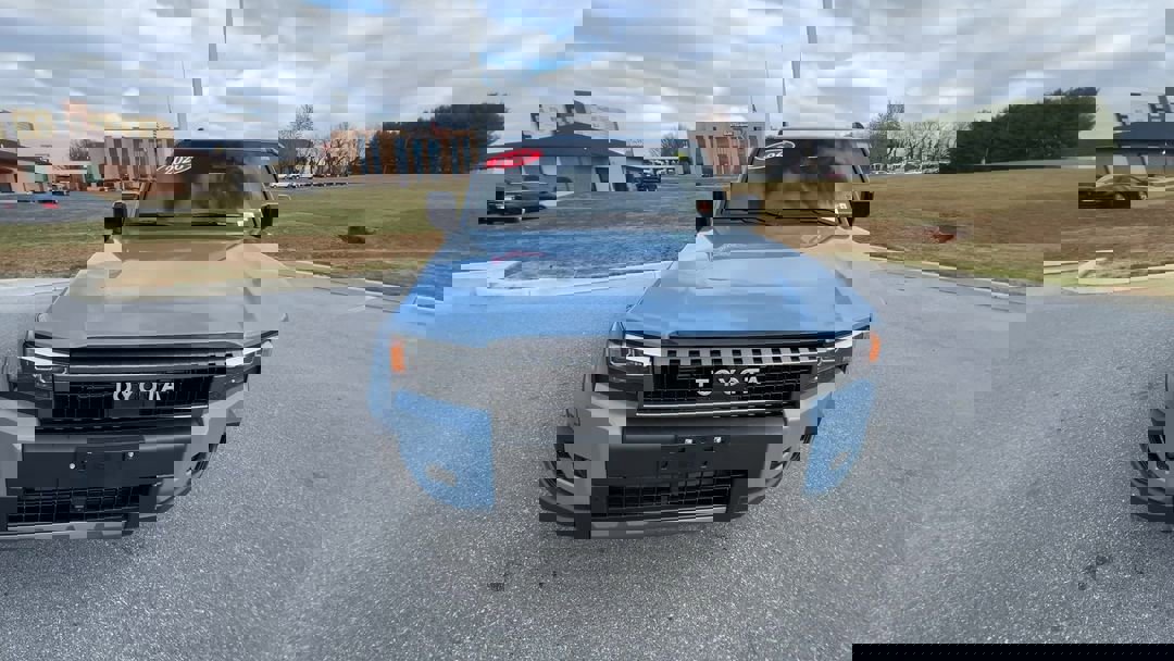 2026 Toyota Land Cruiser photo 3