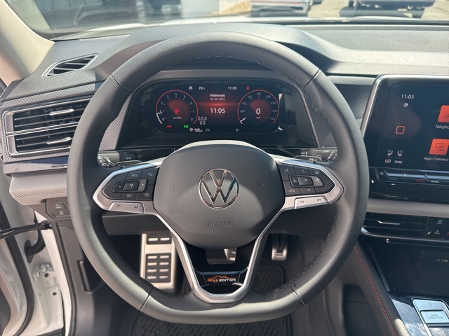 2025 Volkswagen Atlas Peak Edition SE photo 26