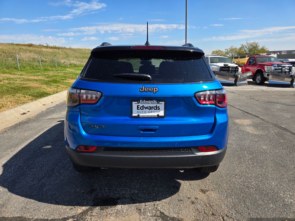 2026 Jeep Compass Limited photo 4