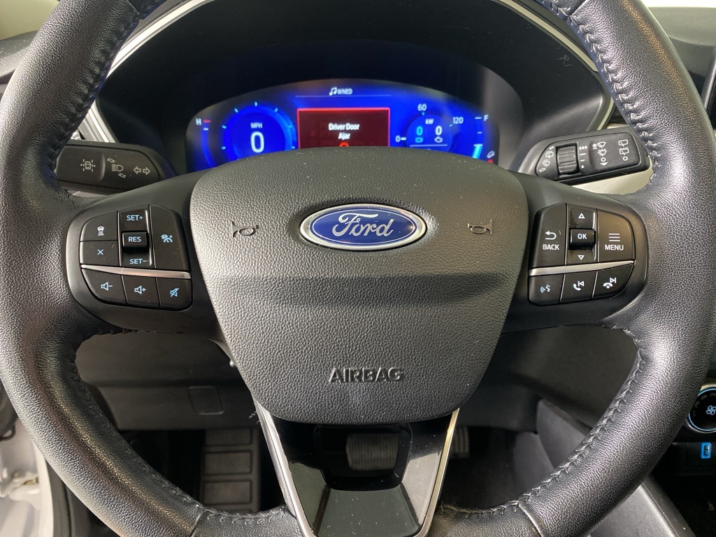 2020 Ford Escape SE Sport Hybrid photo 18