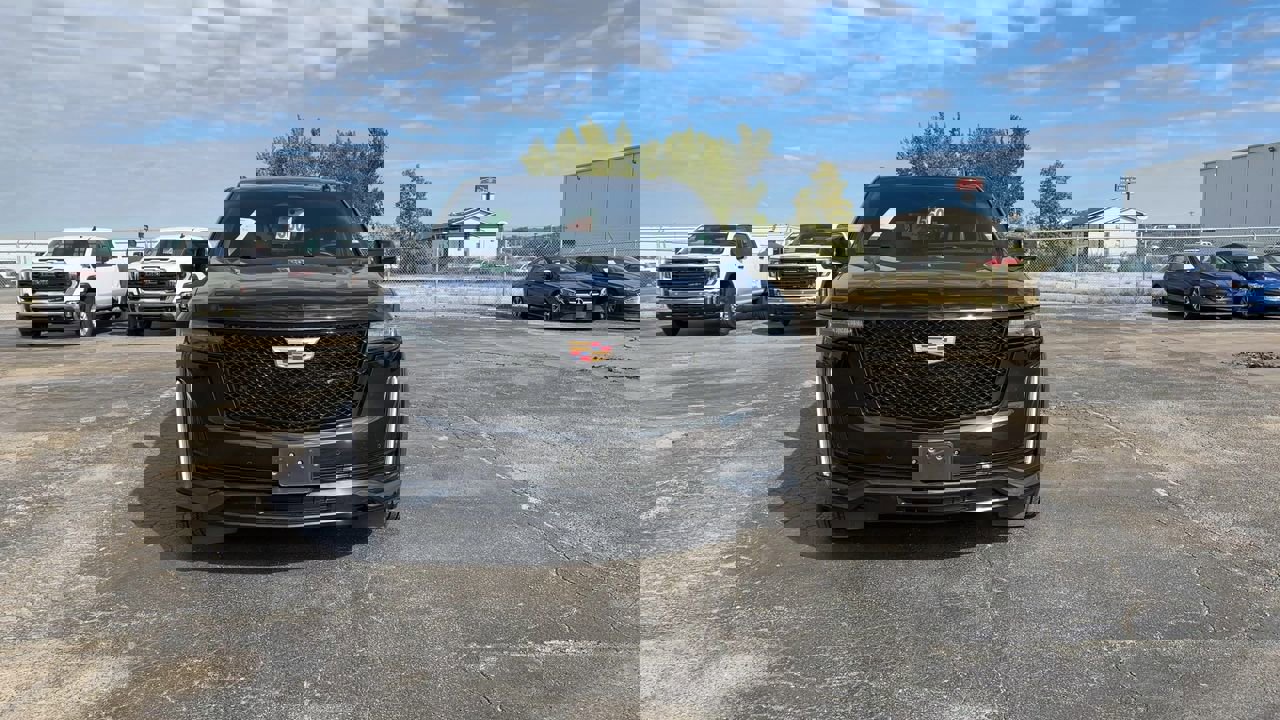 2023 Cadillac Escalade Sport Platinum photo 2