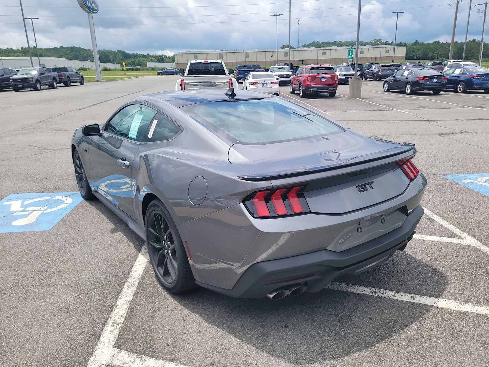 2025 Ford Mustang GT Premium photo 5