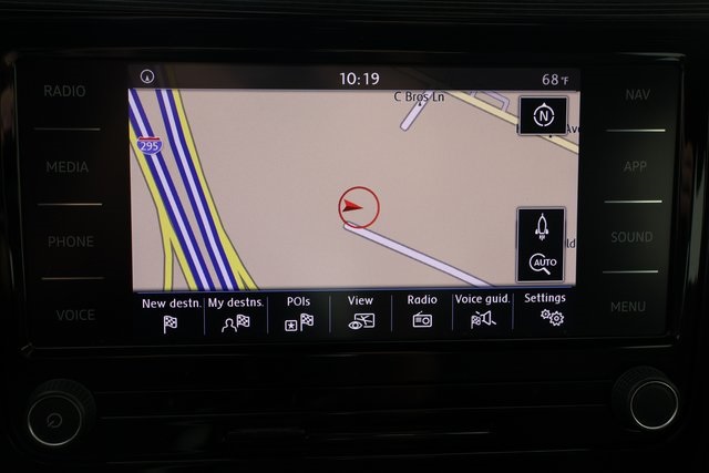 2022 Volkswagen Passat 2.0T R-Line photo 14