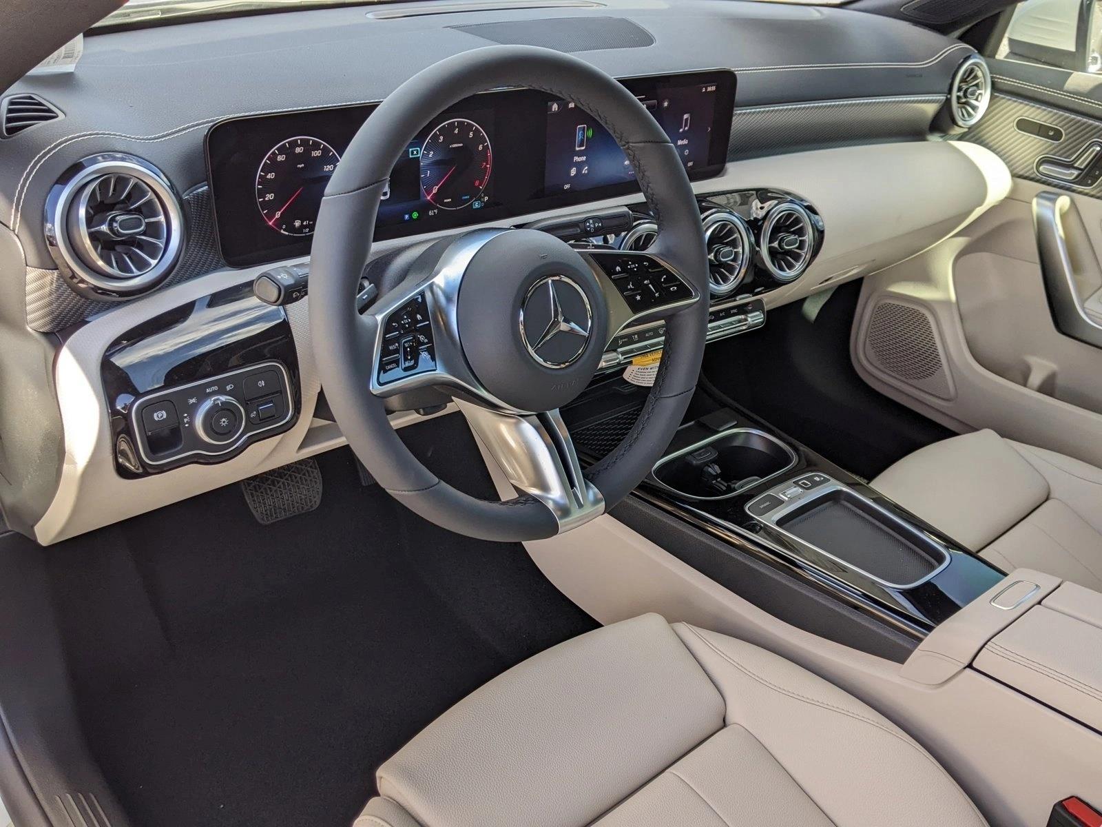 2025 Mercedes Benz CLA 250 4MATIC photo 3