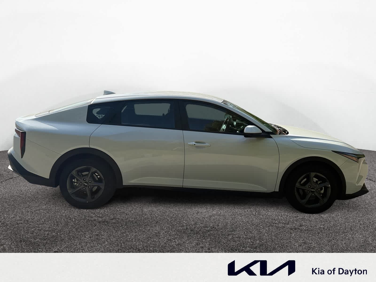 2025 Kia K4 LXS photo 4