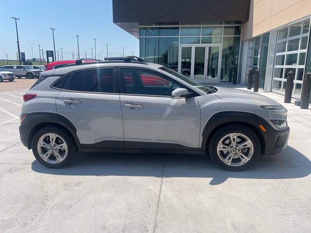 2023 Hyundai Kona SEL photo 10