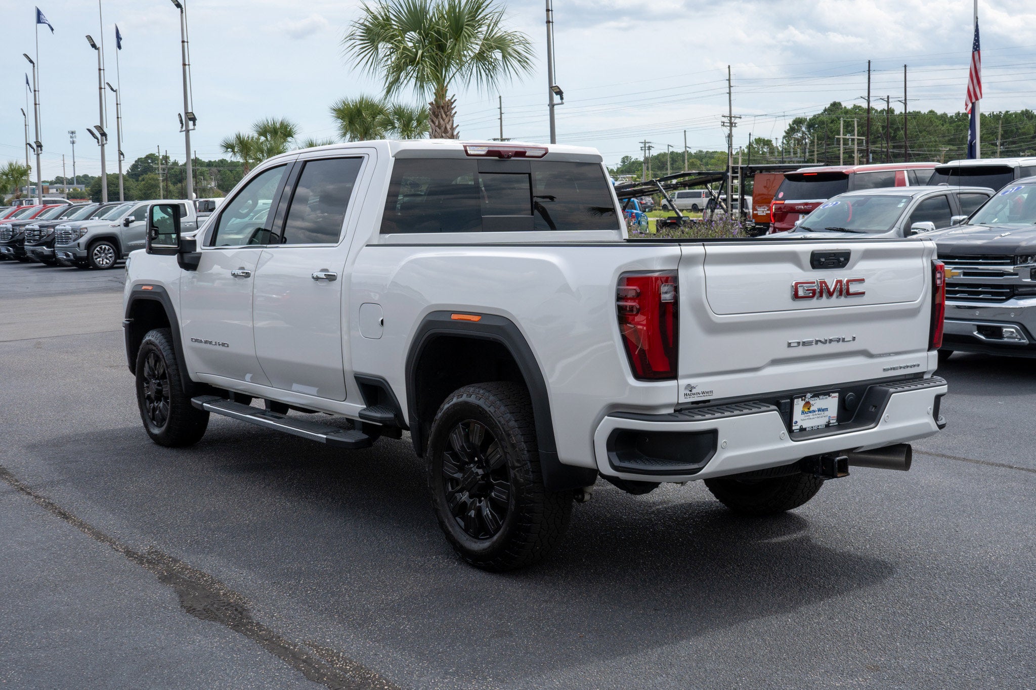 2024 Gmc Sierra 2500 HD Denali photo 3