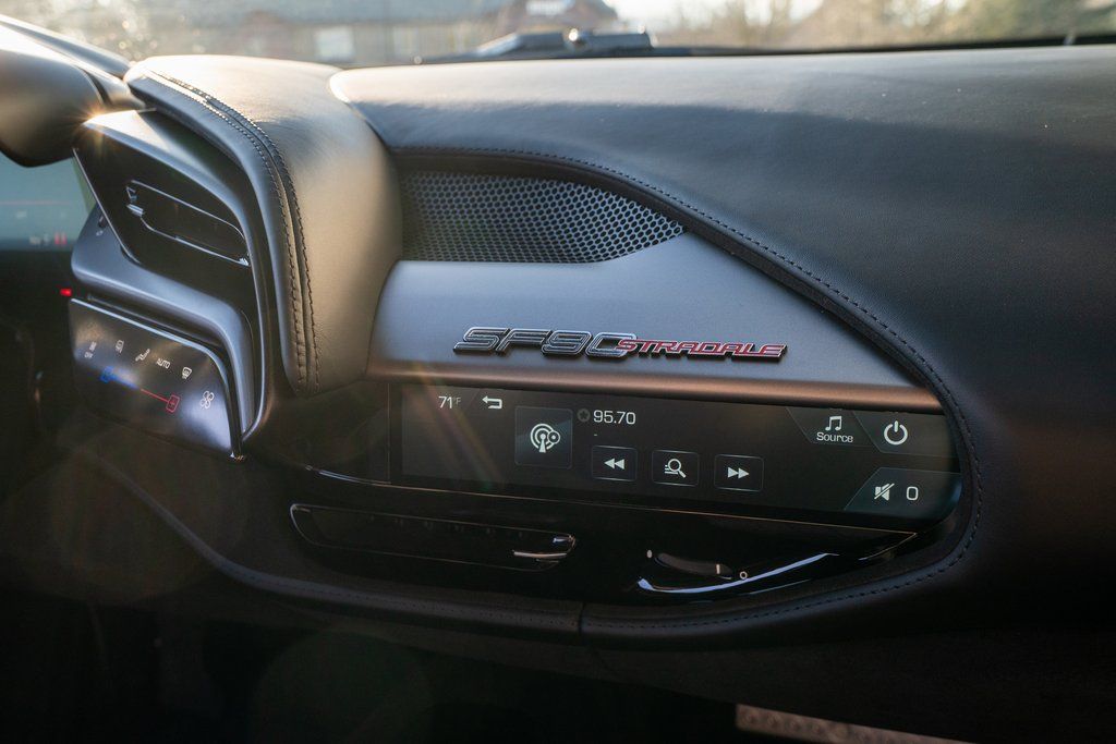 2021 Ferrari SF90 Stradale photo 44