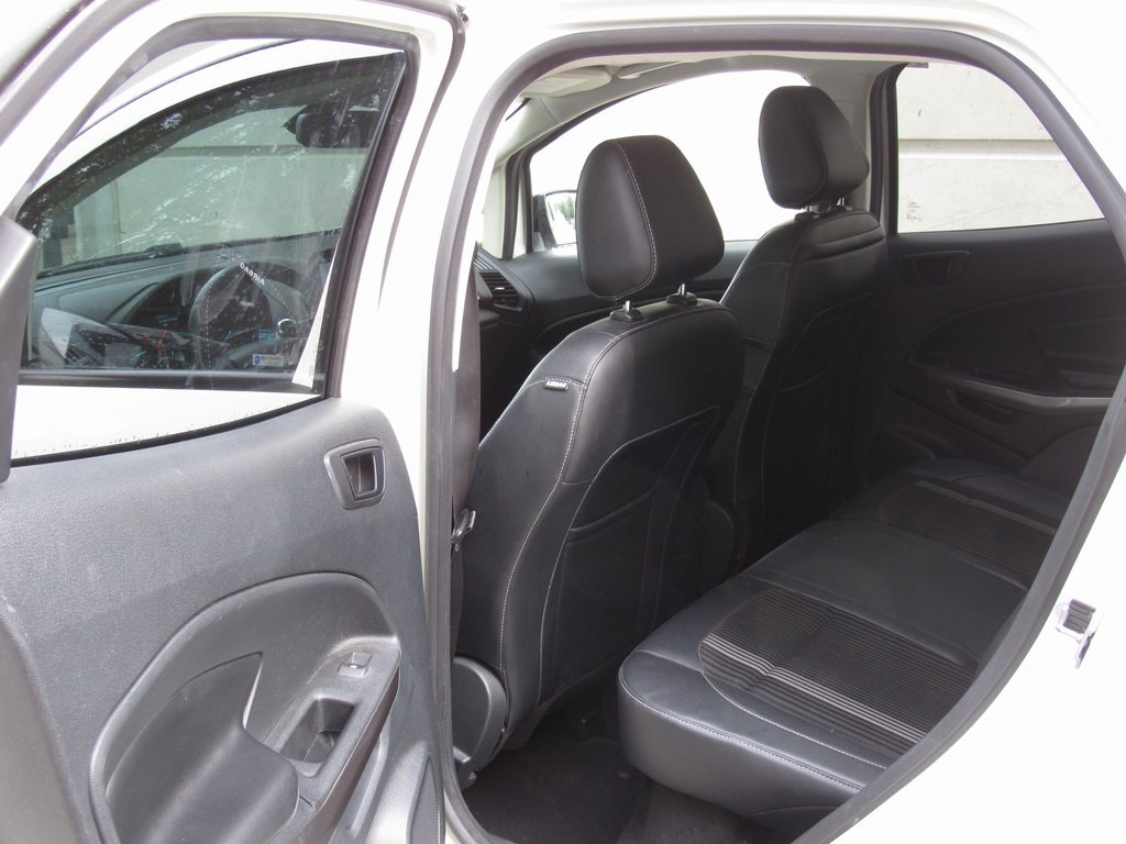 2019 Ford EcoSport SES photo 12