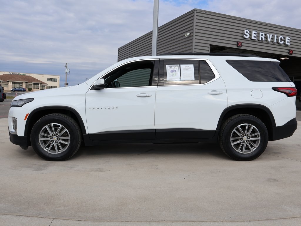 2022 Chevrolet Traverse Leather photo 2