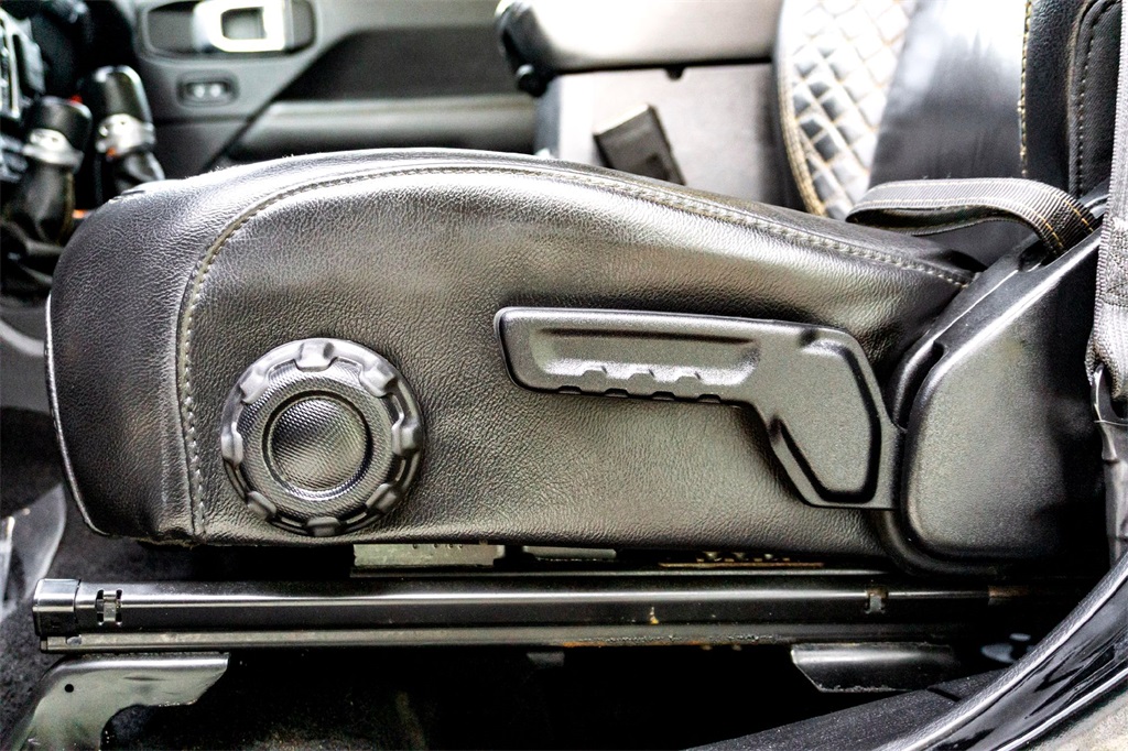 2021 Jeep Wrangler Unlimited Sahara High Altitude photo 11