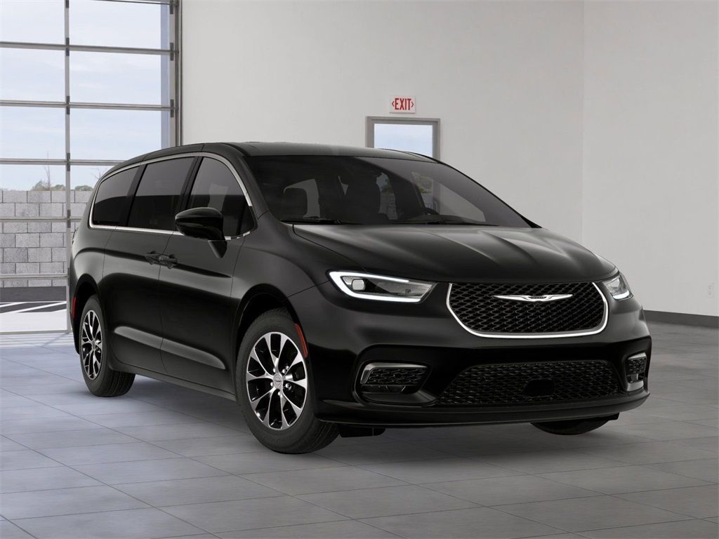 2026 Chrysler Pacifica photo 7