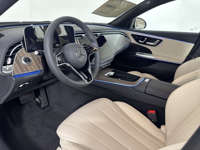 2026 Mercedes Benz E 4MATIC photo 10