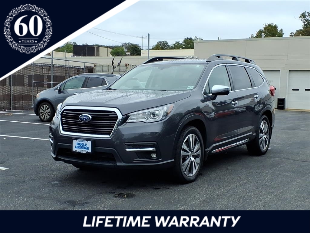 2022 Subaru Ascent Touring's photo