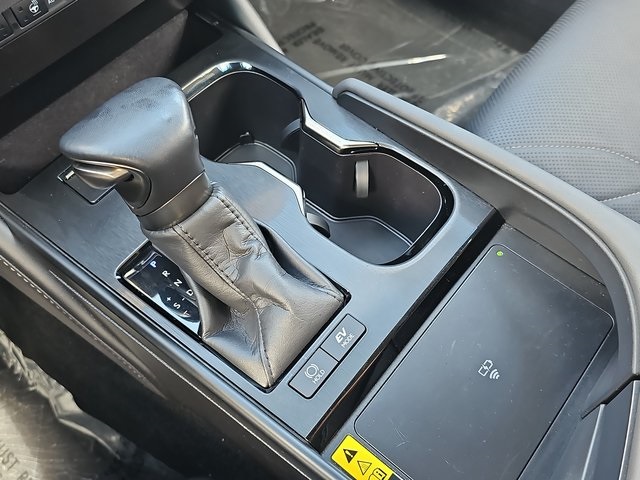 2024 Lexus ES 300h Luxury photo 24