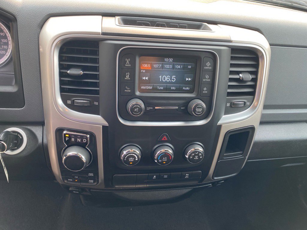 2020 Ram 1500 Classic Warlock photo 11