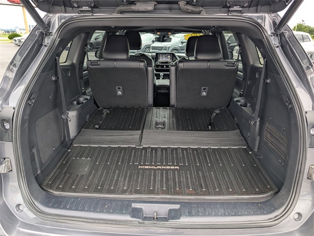 2021 Toyota Highlander XSE photo 12