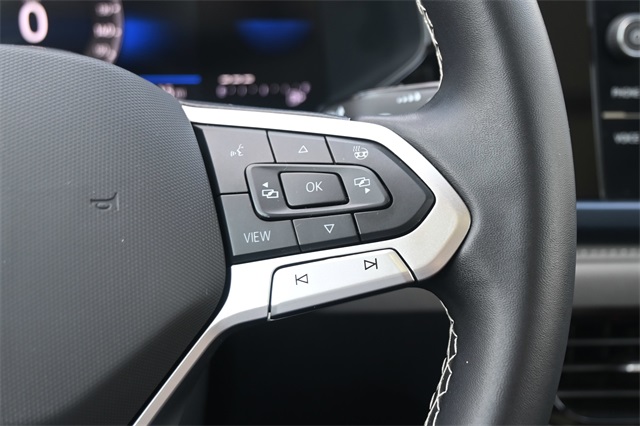 2024 Volkswagen Taos SE photo 12