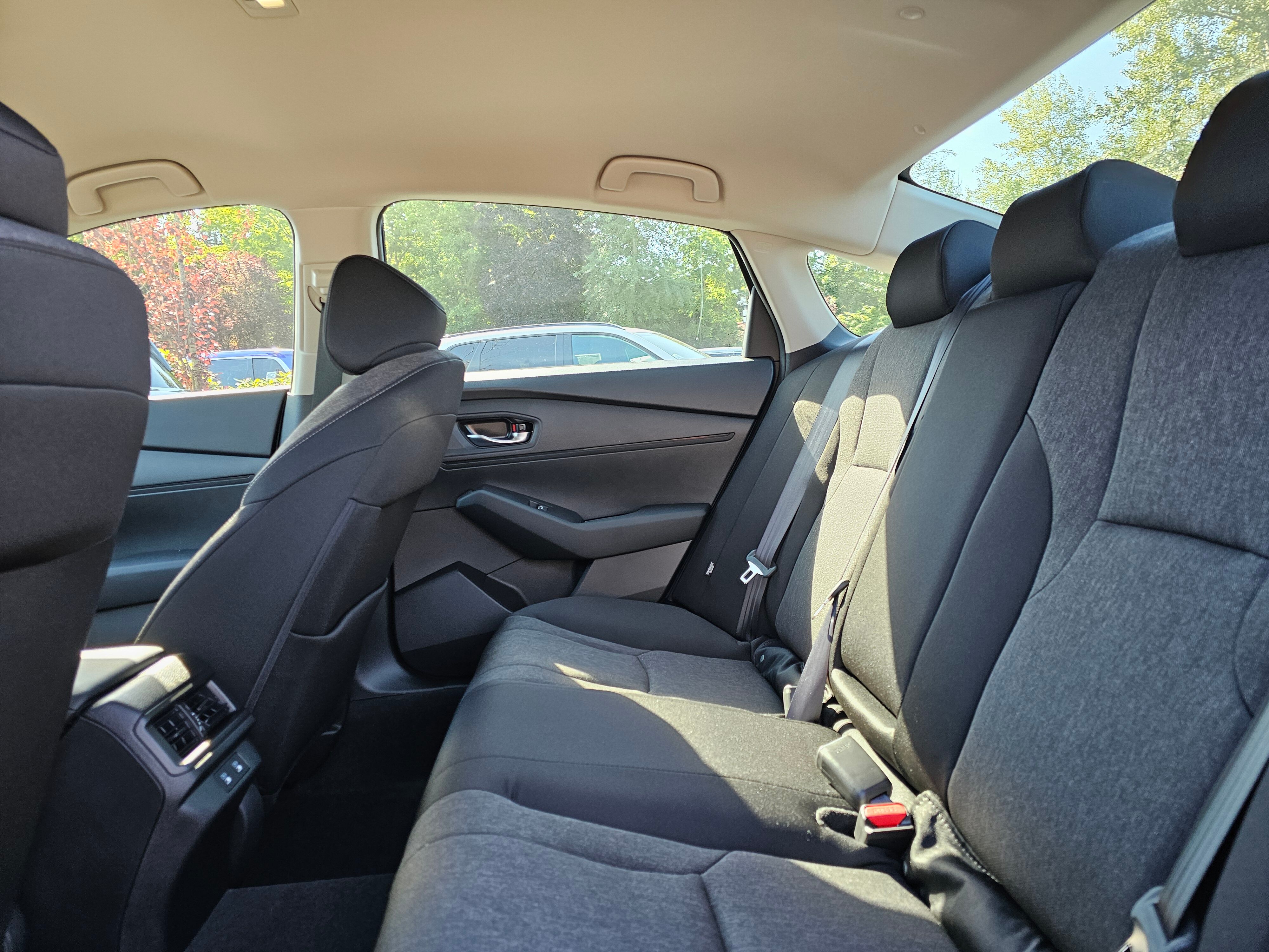 2025 Honda Accord LX photo 5
