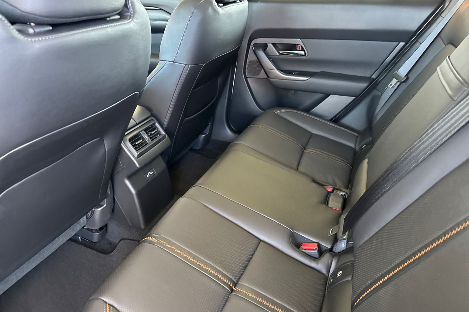 2025 Mazda CX-50 Premium Plus photo 10