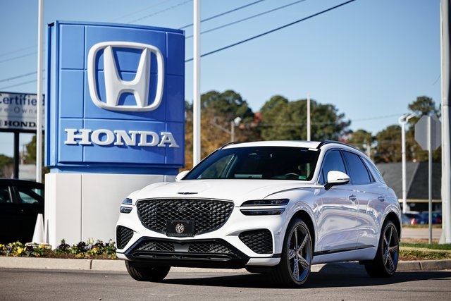 2022 GENESIS GV70 Sport's photo